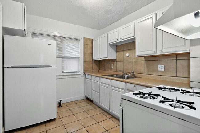 Photo - 16171 Cheyenne St