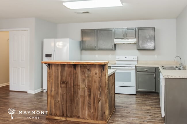 Photo - 157 Jesse Layne Dr