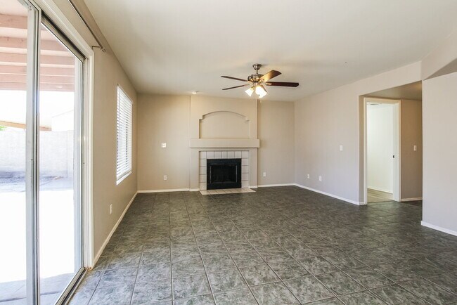 8642 W Alvarado Rd