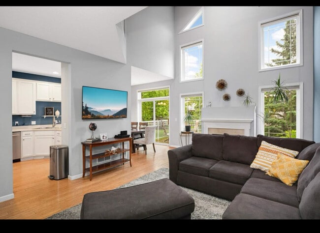 Photo - 6715 158th St W