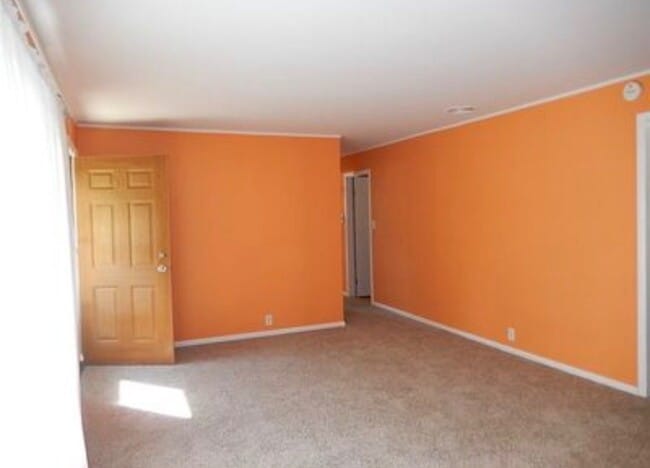 Building Photo - 3935 N Hartman Dr