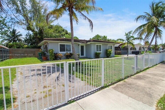 Building Photo - 12030 SW 181st St Rental