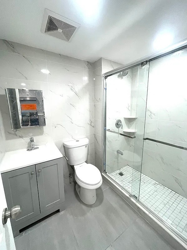 Photo - 2583 49th St