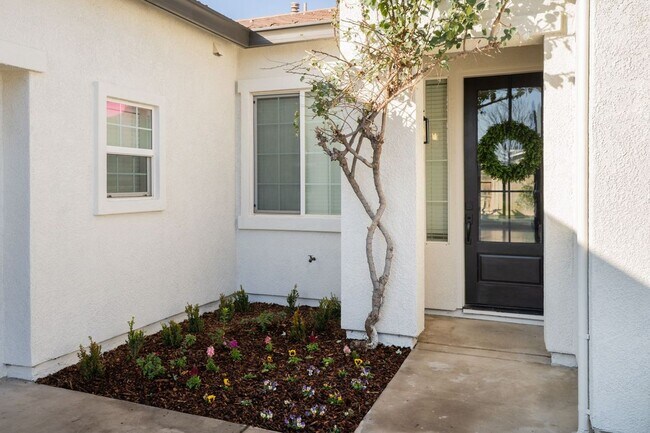 Photo - 3350 W Stewart Ave