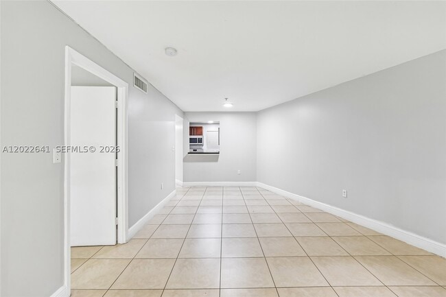 Photo - 4147 Stirling Rd Unit 105