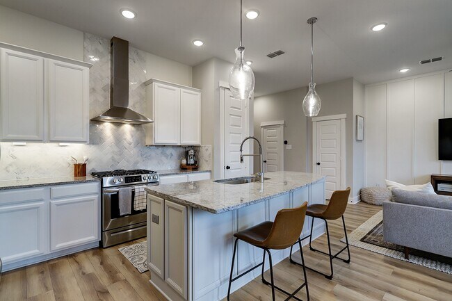 Photo - 10934 Brambling Wood Dr