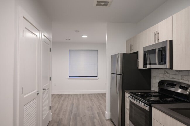 Photo - 276 Reock St