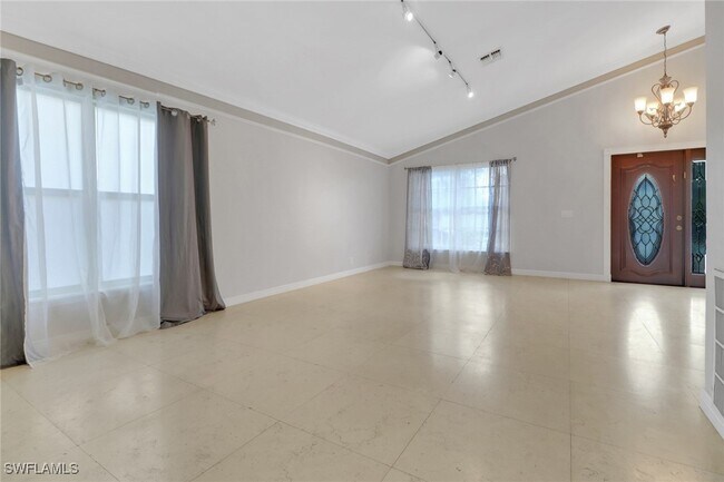 Photo - 15028 Savannah Dr