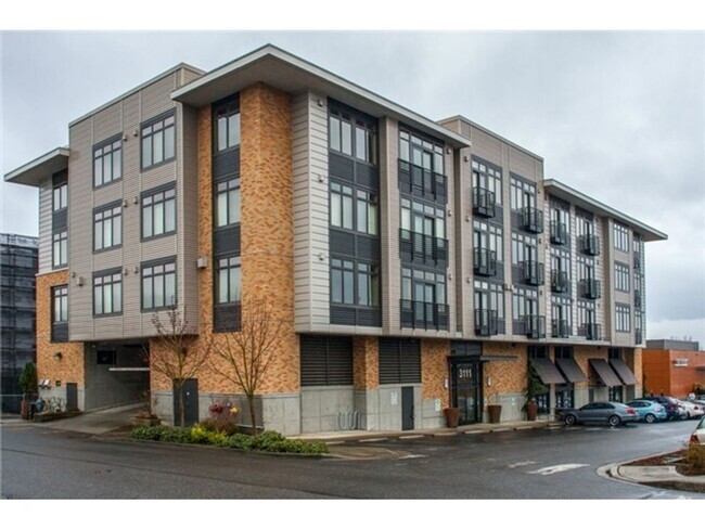 Building Photo - Beautiful 1 bedroom home at The Drake in B... Unit 309