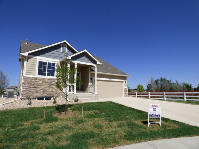 Photo - Tri-Level 3 Bedroom Home in Village East Subdivision in Windsor