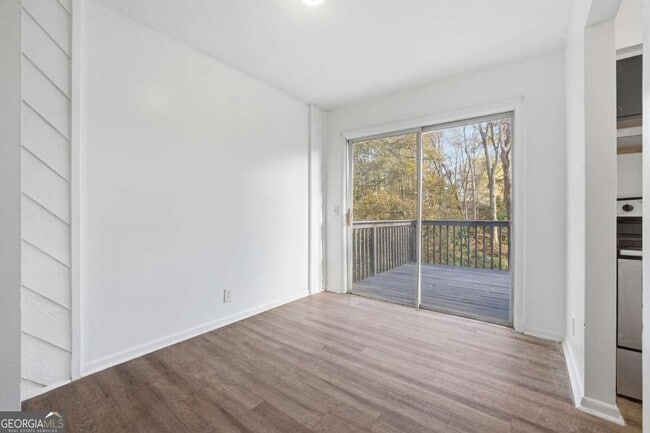 Photo - 1073 Laurel Ln NW