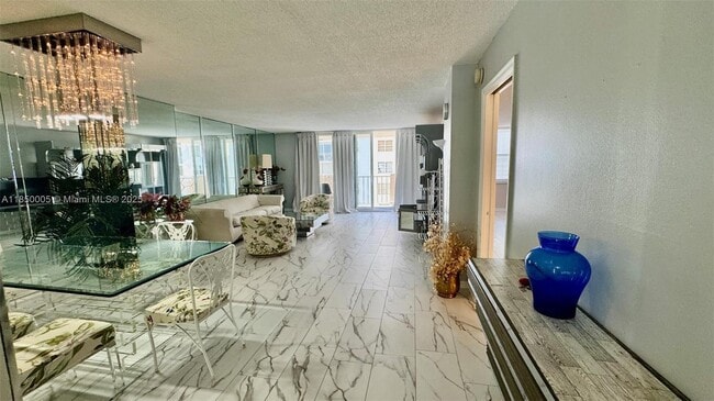 Building Photo - 1865 S Ocean Dr Unit 11B