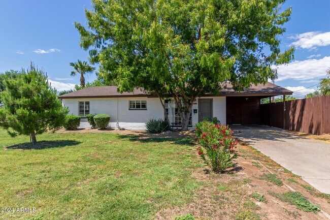 Photo - 1638 E Palo Verde Dr House