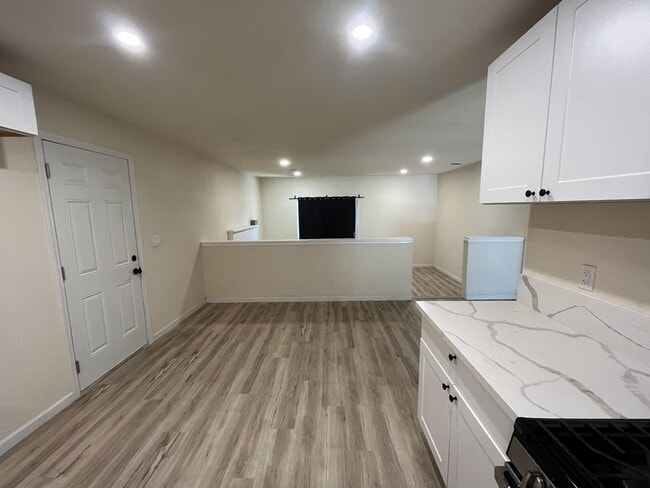Photo - 3021 Farris Ave