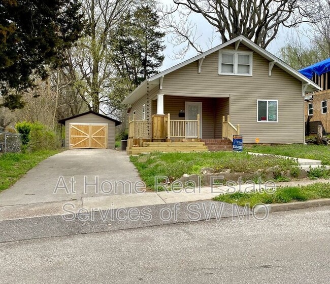 Building Photo - 617 S Fort Ave