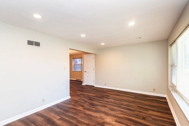 Photo - 6209 Loran Ave Unit 6209