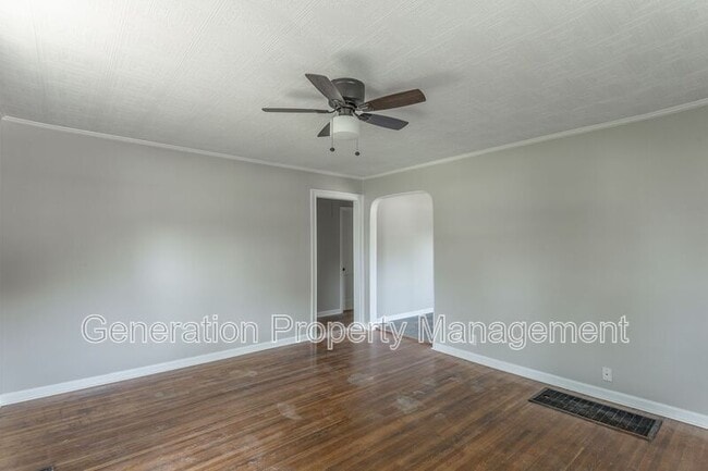 Photo - 5501 Rosemont Dr