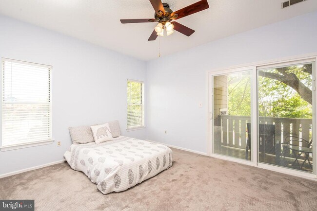 Photo - 6011 Rosebud Ln Unidad 203