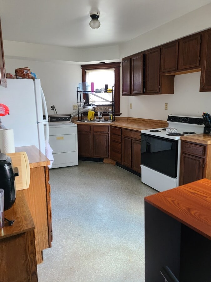 Cocina - 109 E North St Unidad 3