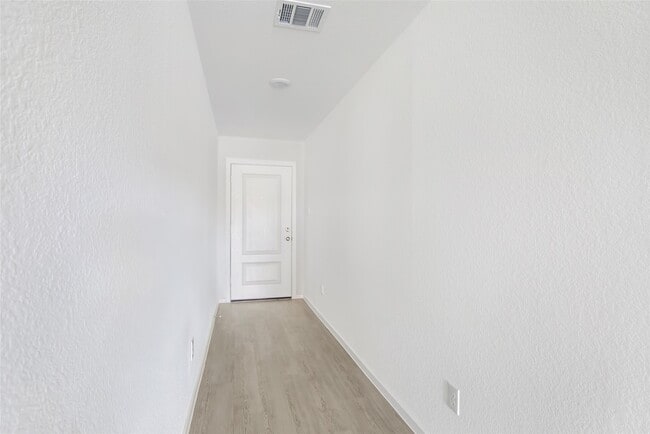 Photo - 724 Zuppino Ln