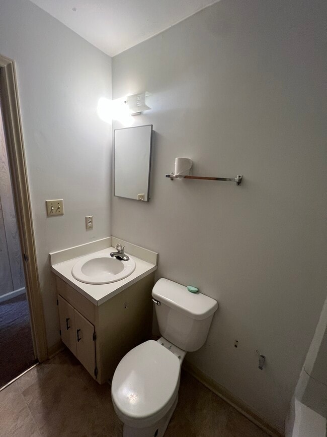 Photo - 2208 Candlewood Dr SW Unit A