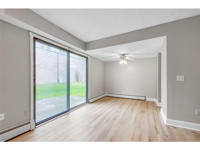 Photo - 831 Old Settlers Trail Unit 3