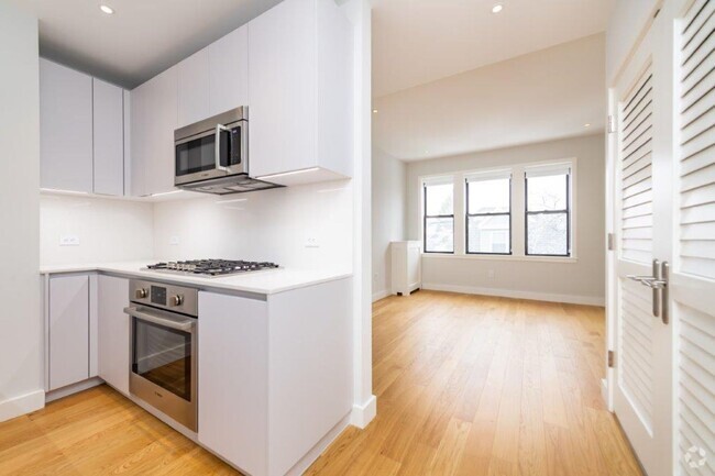 Building Photo - Unique and Unique BU Unique Apt