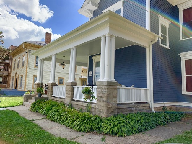 Photo - 278 Douglas-3 Unit 3