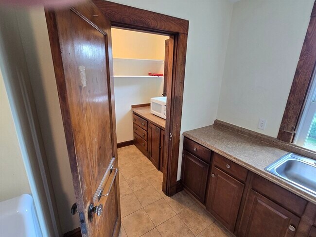 Photo - 58 Caughey St