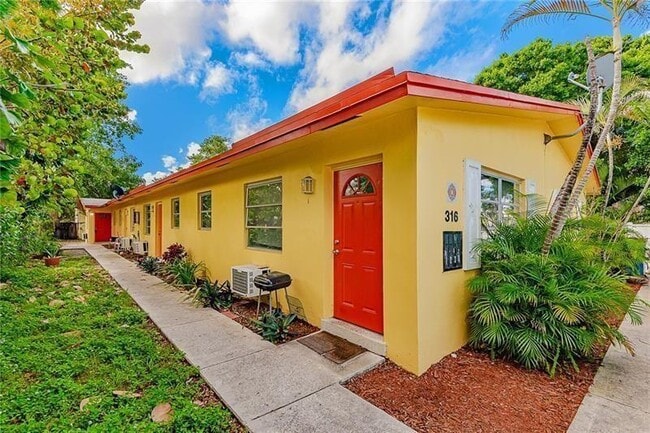 Photo - 316 SW 15th St Unidad 3