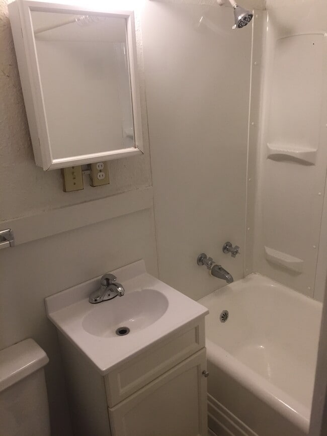 Photo - 901 Bingham Ave Unidad 3 Rental