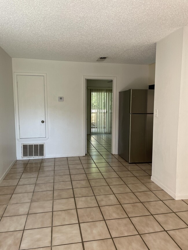 Photo - 2409 Mesquite St Unit 1