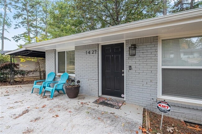 Photo - 1427 Dennis Dr