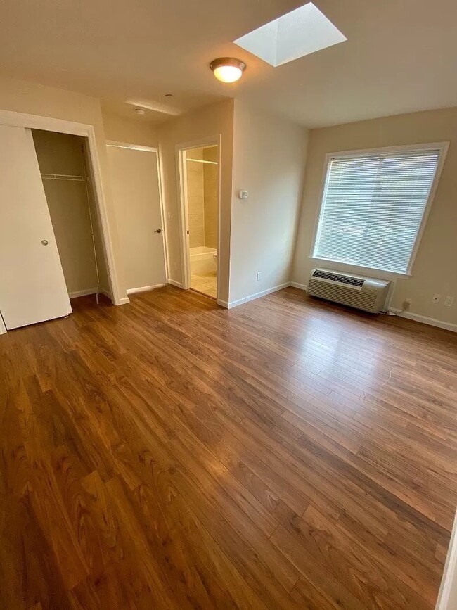 Photo - Townhouse Style Duplex 2 bedroom 2.5  bath -$3400- White Plains