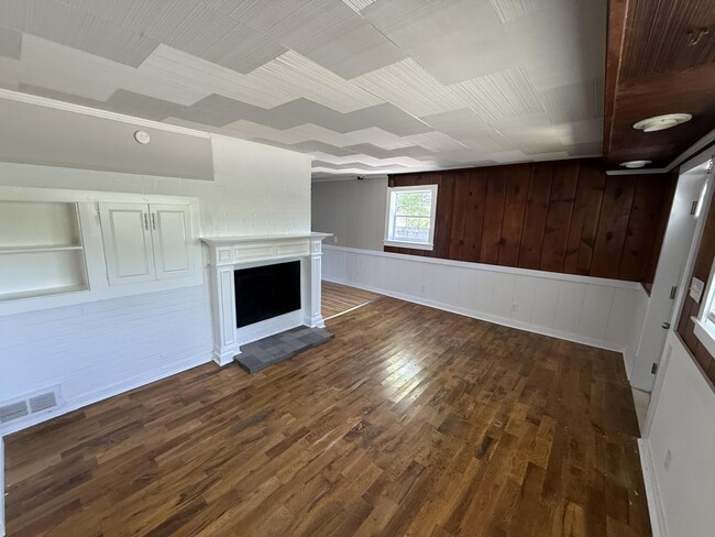 Photo - 2360 Liberty Rd