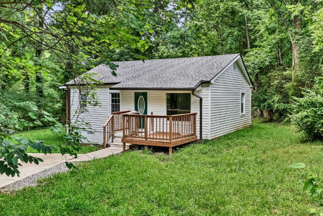 Photo - Charming 2-bed 1-bath home minutes from shopping, APSU, and dining.