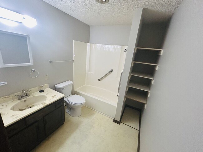 Photo - 2619 W 15th St N Unit 209