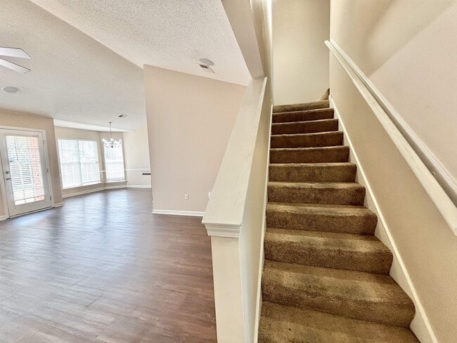 Photo - 9879 Averbury Dr