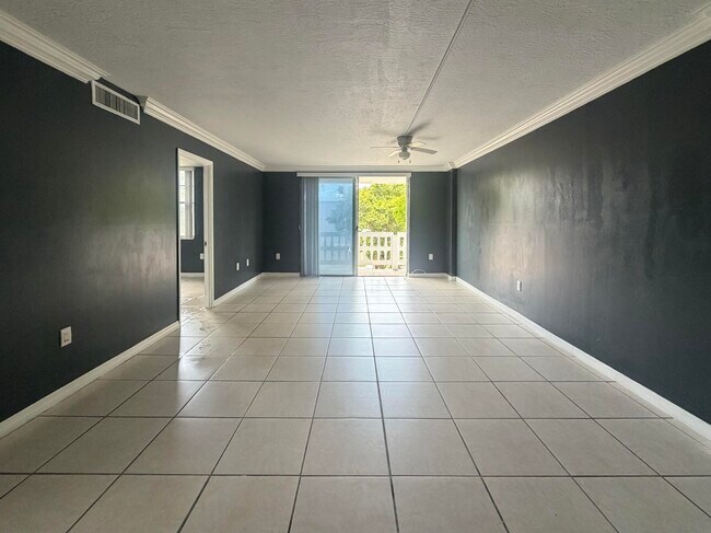Photo - 15600 NW 7th Ave Unit 303