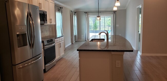 Photo - 602 Crescent Key Dr