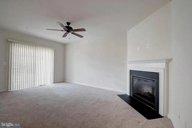 Photo - 42541 Highgate Terrace