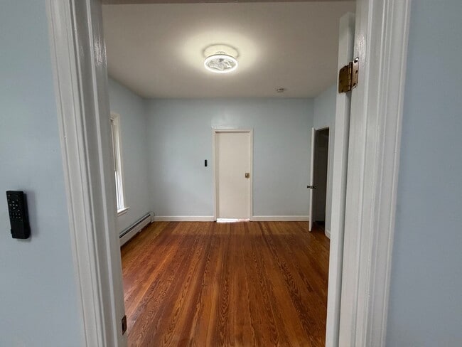 869 Brock Ave Unit 2N