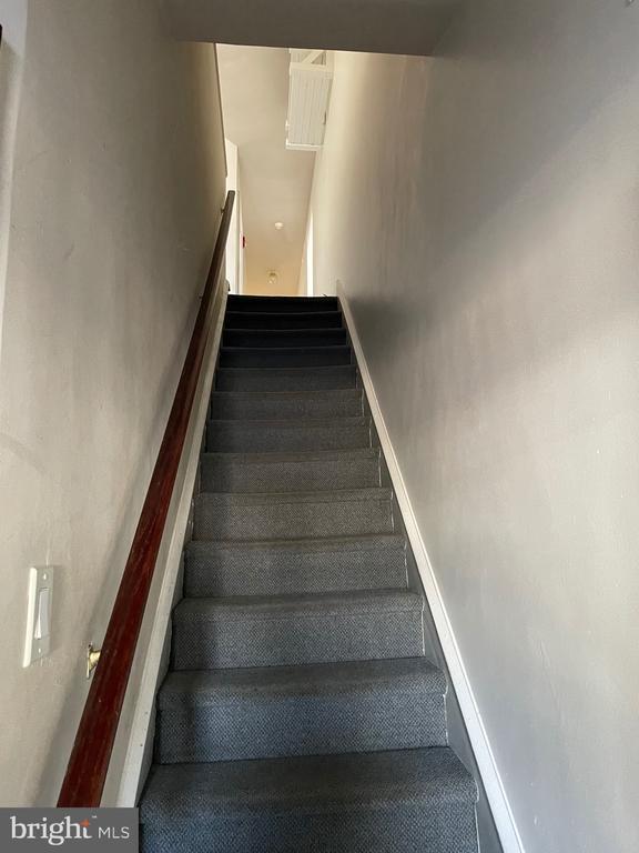 Photo - 7 S York Rd