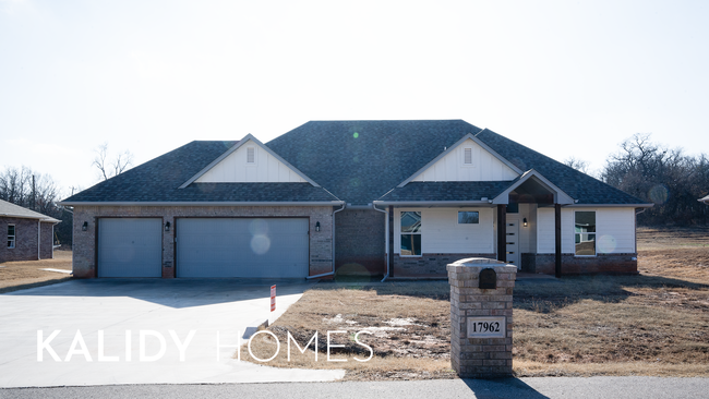 Building Photo - 14971 E Reno Ave