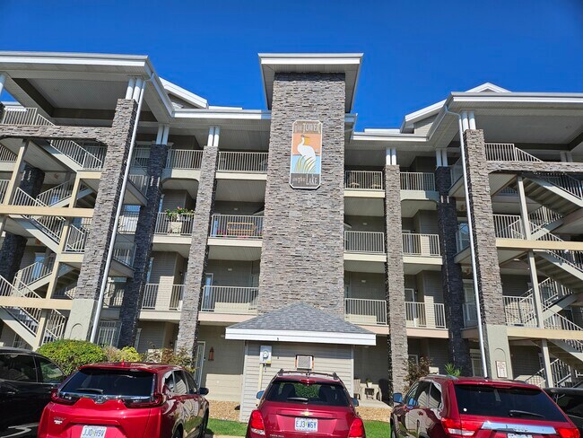 Towers Condominiums - 680 Emerald Pointe Dr Unit Bldg #3 #5