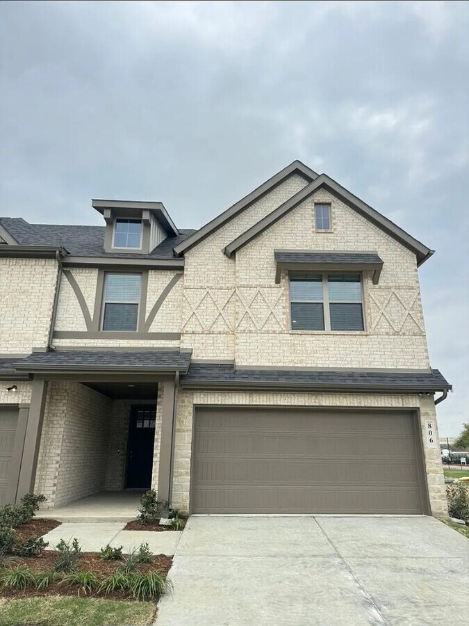Photo - 1531 Homeplace Cir