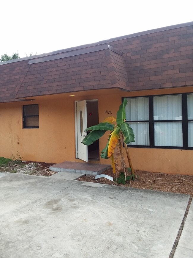 Here's your front door - 12126 Gibbs Rd Unit 12126