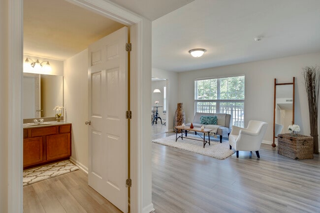 Photo - 2022 Piedmont Cir