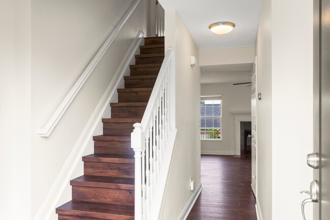 Photo - 1194 Troopers Xing