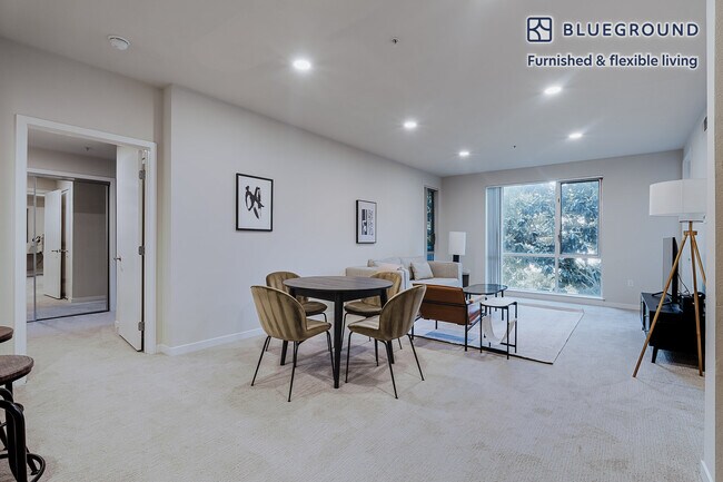 Building Photo - 550 Moreland Way Rental